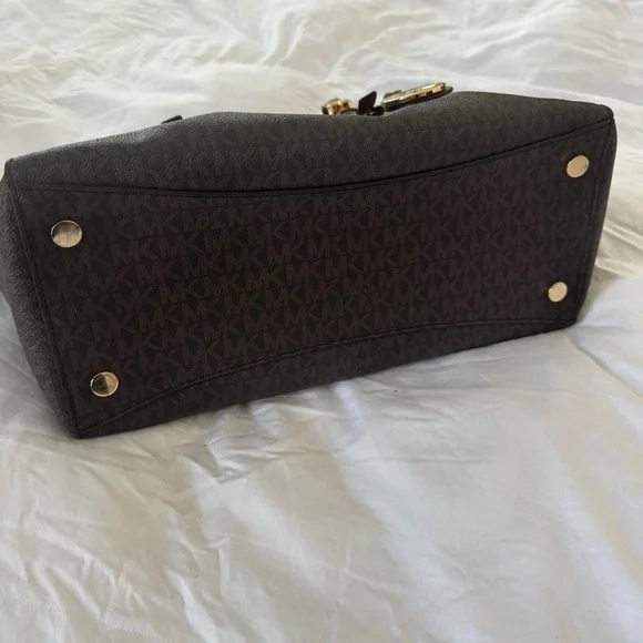 Michael KORS Voyager Medium Logo Tote Bag - Picture 3 of 9